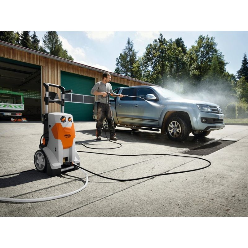 Електрическа водоструйка STIHL RE 232, 145 bar, 590 л/ч, 3 kW + CP 200 Универс. почистващ препарат